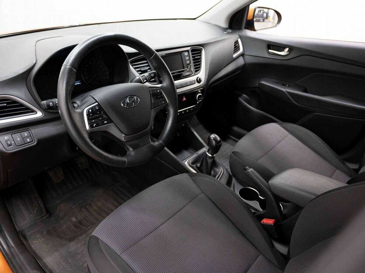 Купить Hyundai Solaris, 2018, 62 000 км, фото №7