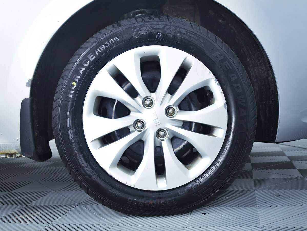 Купить Kia Rio, 2017, 126 650 км, фото №9