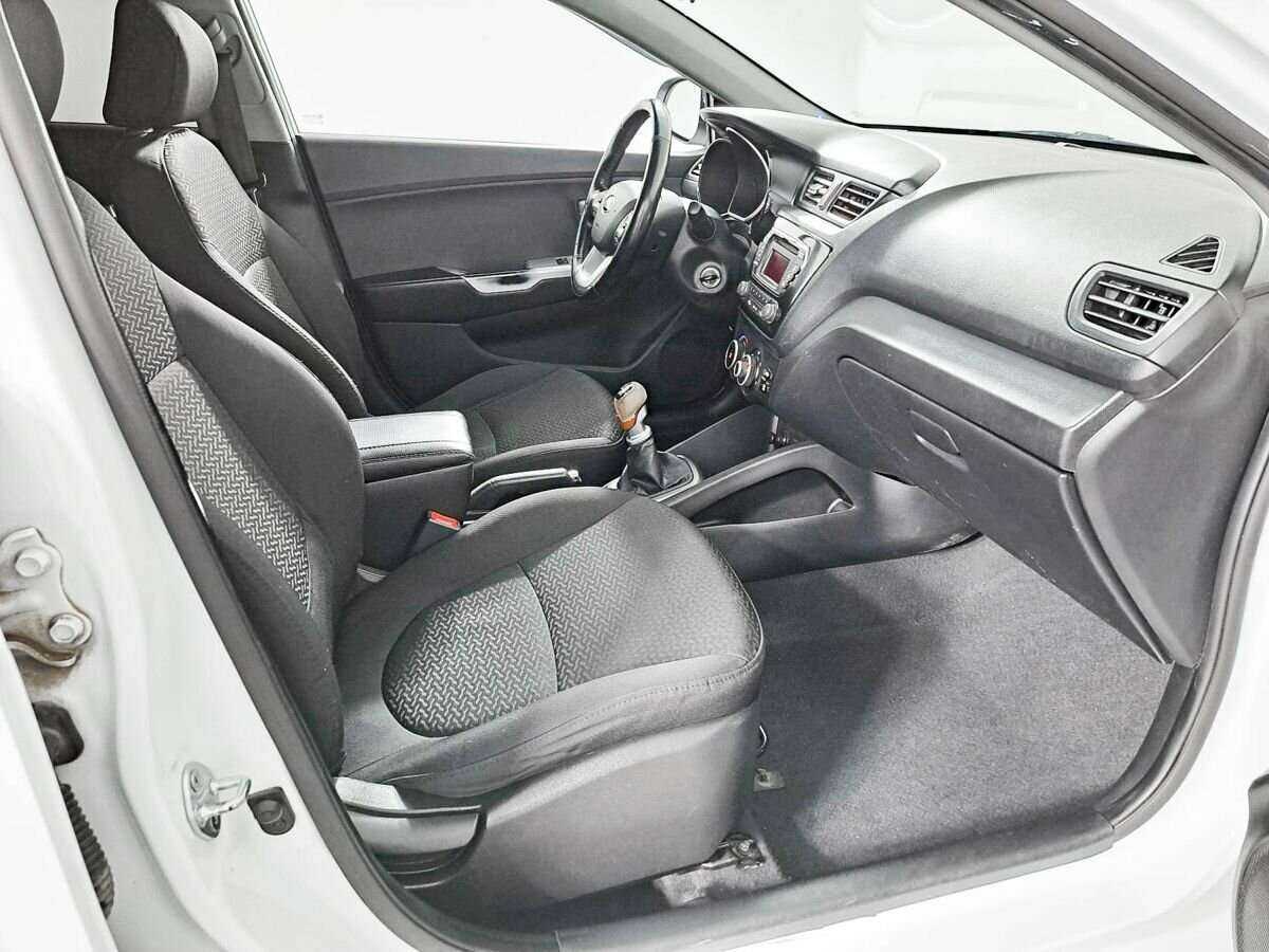 Купить Kia Rio, 2014, 166 776 км, фото №9