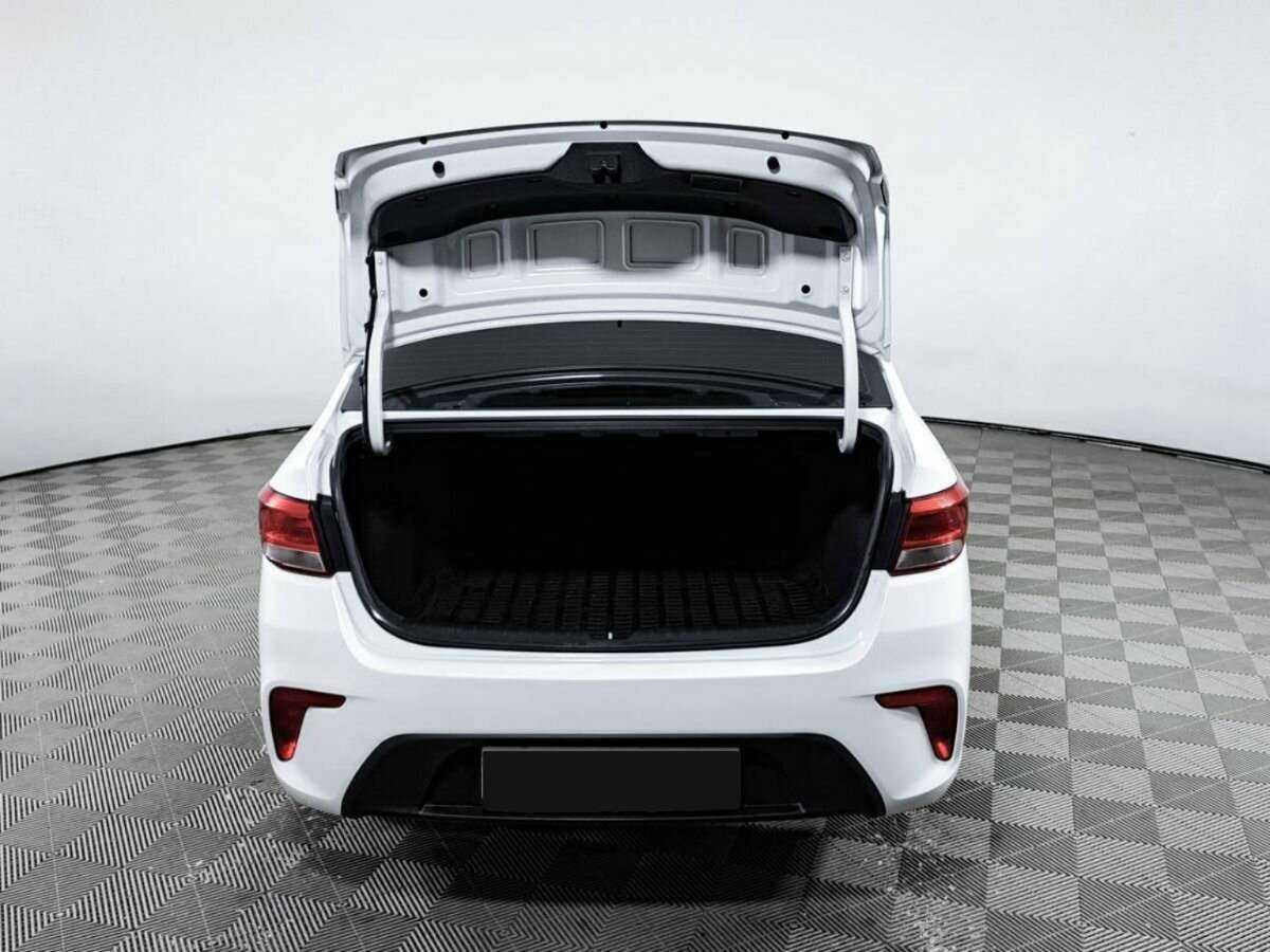 Купить Kia Rio, 2017, 41 636 км, фото №10