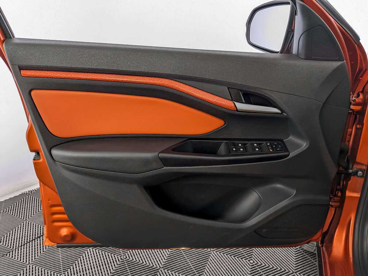 Купить Lada (ВАЗ) Vesta SW Cross, 2019, 69 459 км, фото №16