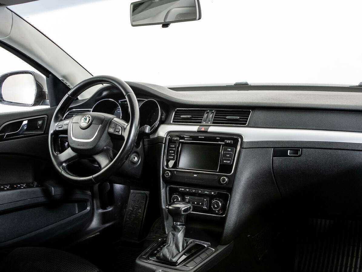 Купить Skoda Superb, 2012, 216 000 км, фото №9