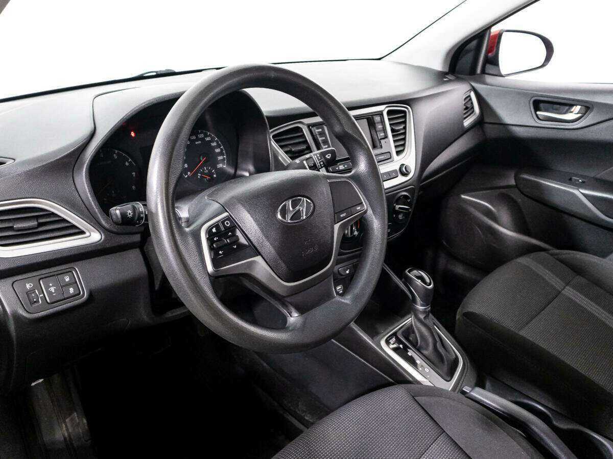 Купить Hyundai Solaris, 2019, 38 902 км, фото №11