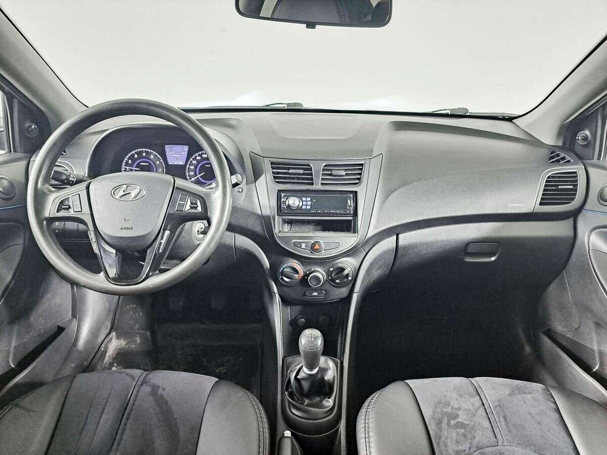 Купить Hyundai Solaris, 2012, 146 000 км, фото №10