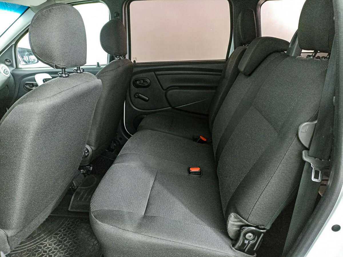 Купить Lada (ВАЗ) Largus, 2017, 168 295 км, фото №12