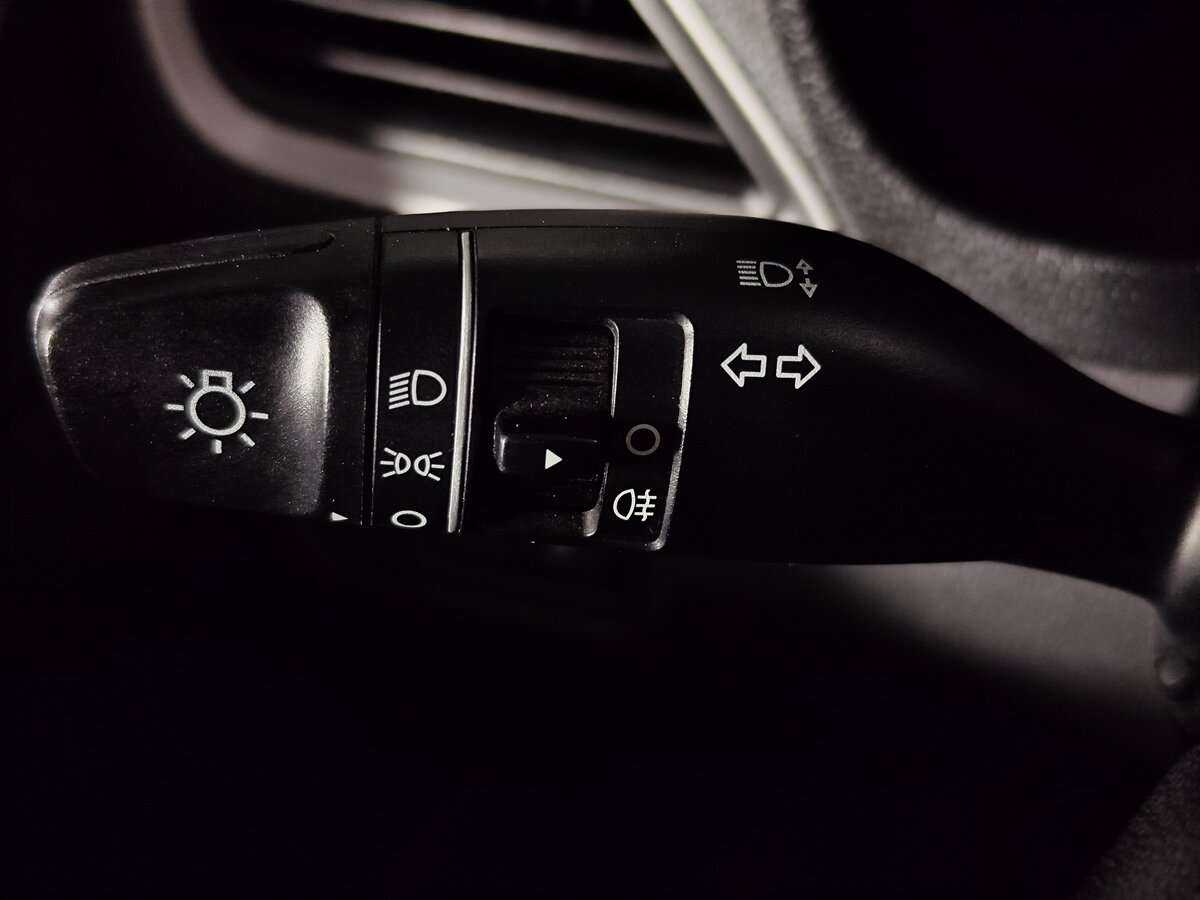 Купить Hyundai Solaris, 2018, 115 000 км, фото №17