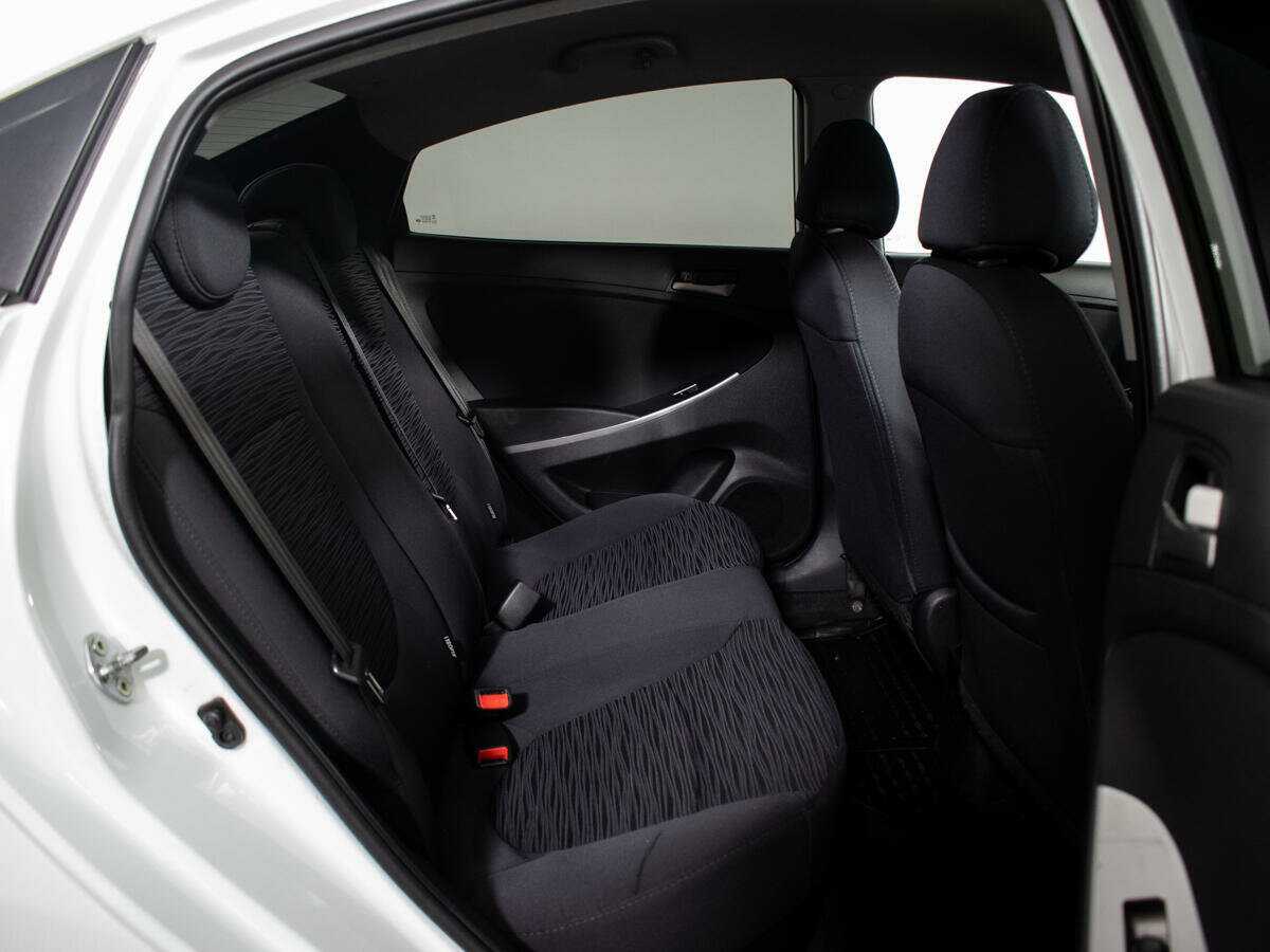 Купить Hyundai Solaris, 2016, 70 051 км, фото №10