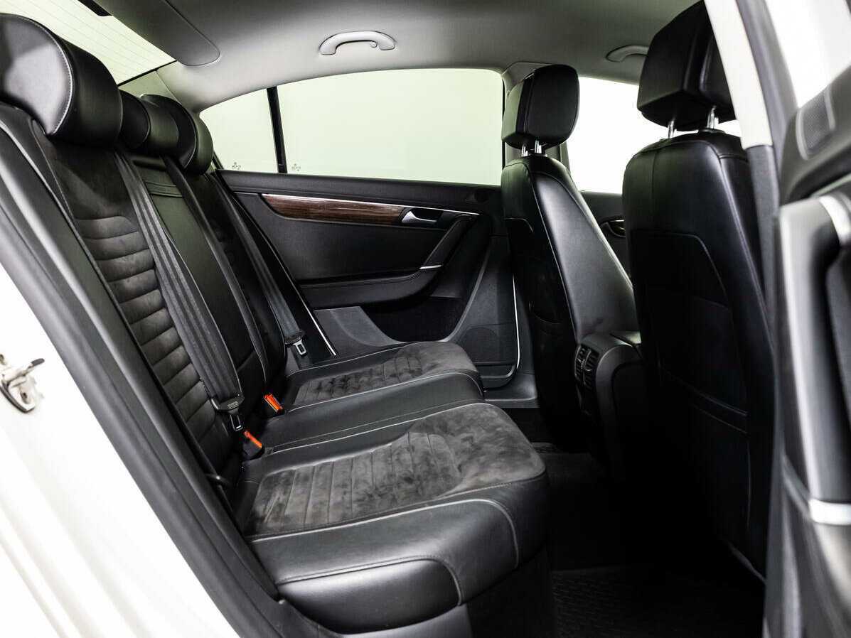 Купить Volkswagen Passat, 2013, 242 820 км, фото №12