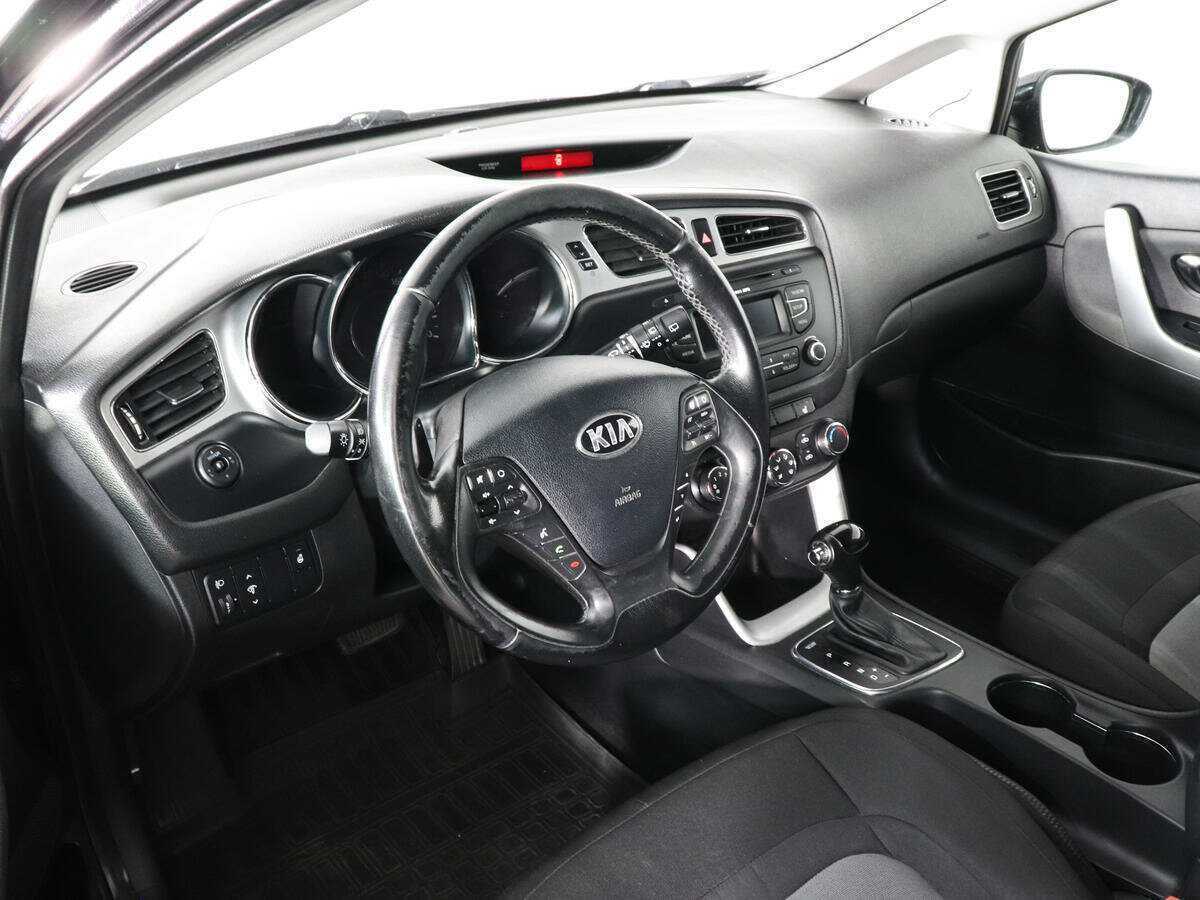 Купить Kia Ceed, 2012, 197 909 км, фото №6