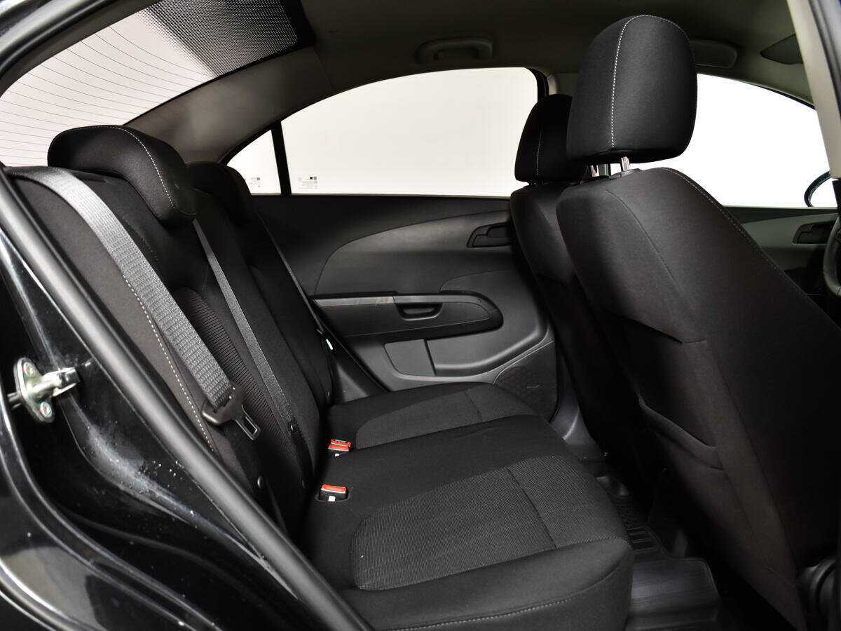 Купить Chevrolet Aveo, 2014, 116 000 км, фото №10