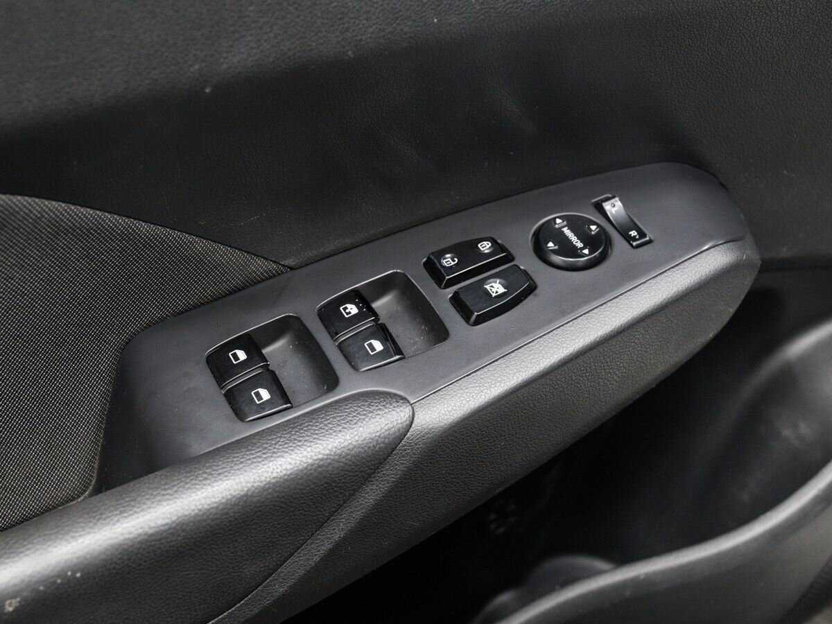 Купить Hyundai Solaris, 2018, 85 000 км, фото №16