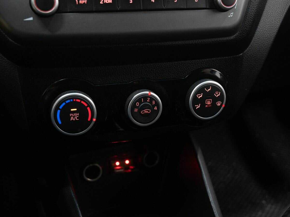 Купить Kia Rio, 2015, 197 000 км, фото №20