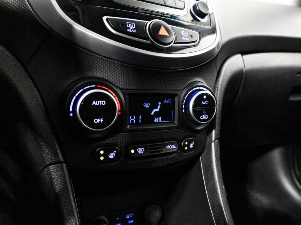 Купить Hyundai Solaris, 2015, 99 685 км, фото №16