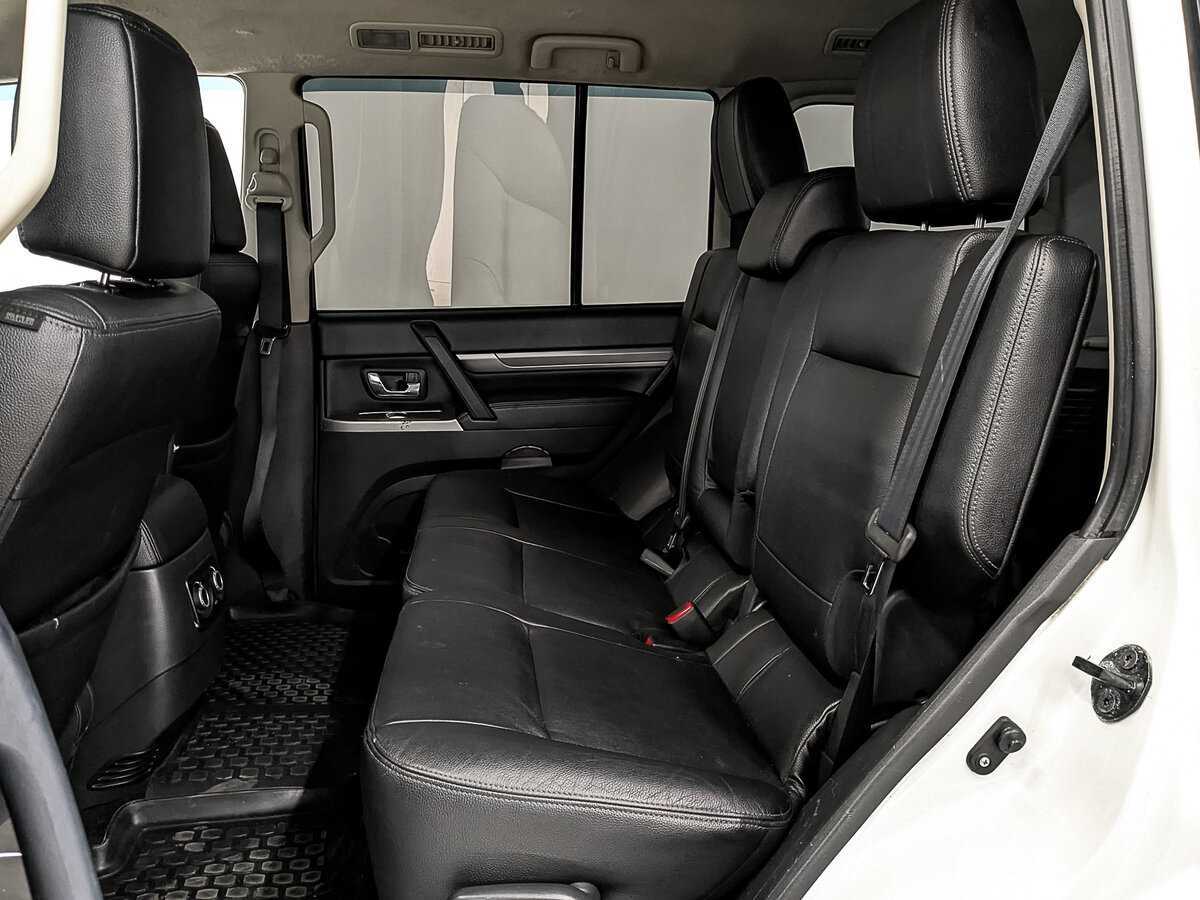 Купить Mitsubishi Pajero, 2015, 235 560 км, фото №18