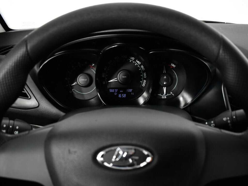 Купить Lada (ВАЗ) Vesta, 2016, 56 671 км, фото №11