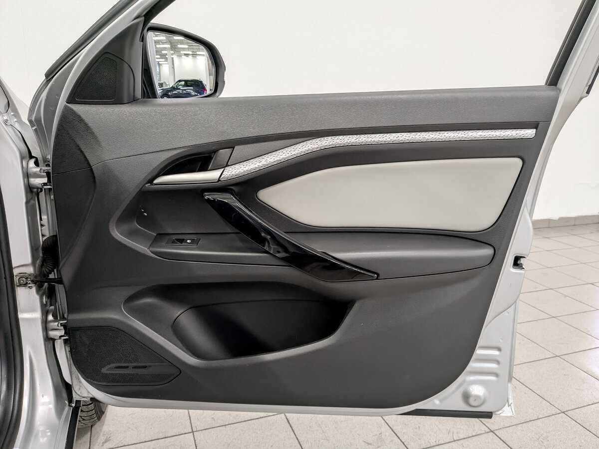 Купить Lada (ВАЗ) Vesta SW Cross, 2019, 67 452 км, фото №22