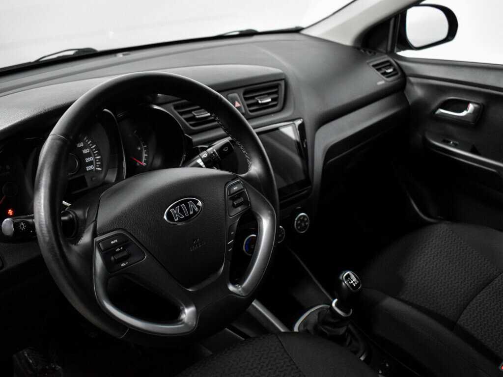 Купить Kia Rio, 2016, 113 900 км, фото №9