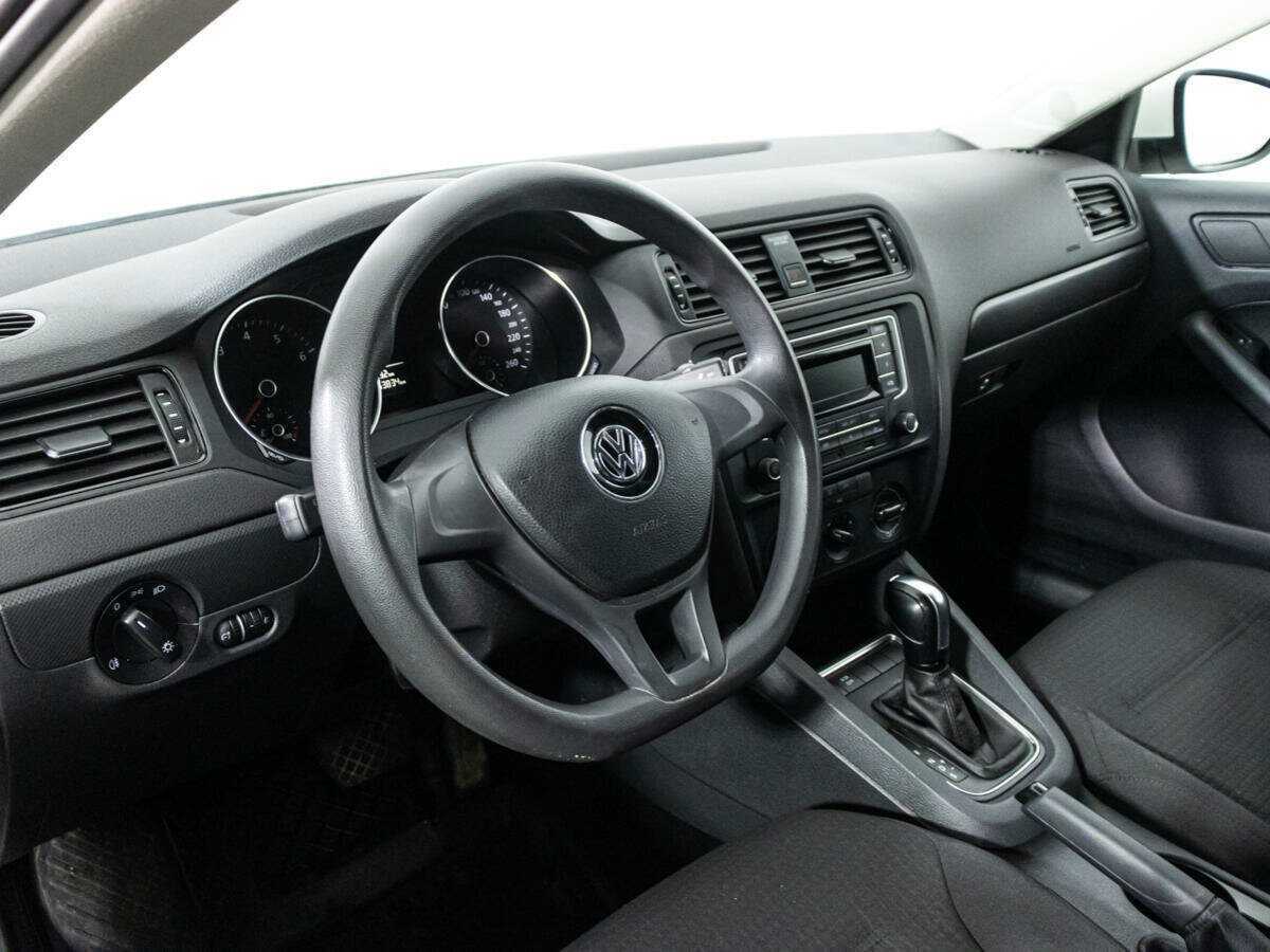 Купить Volkswagen Jetta, 2015, 63 829 км, фото №11