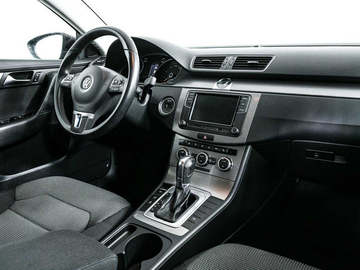 Купить Volkswagen Passat, 2013, 169 566 км, фото №9