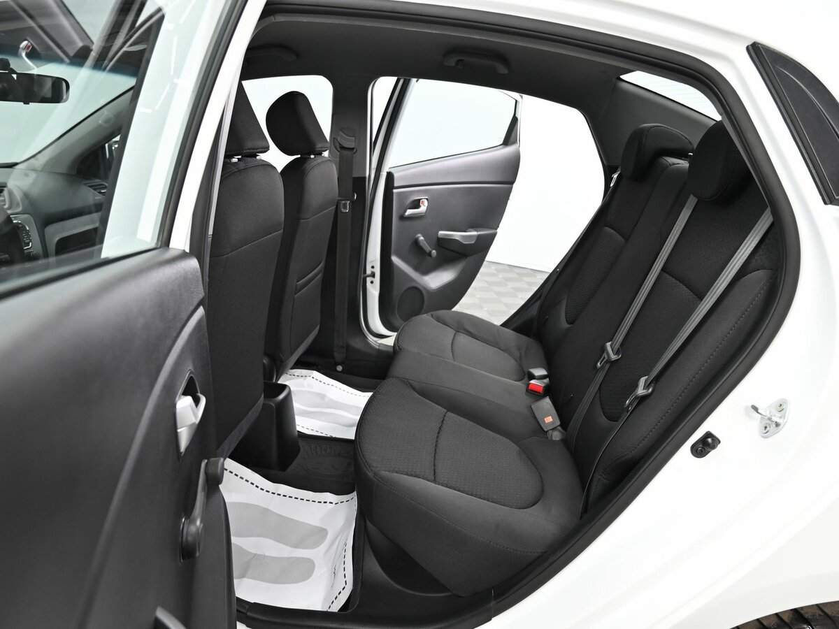 Купить Kia Rio, 2013, 111 000 км, фото №15