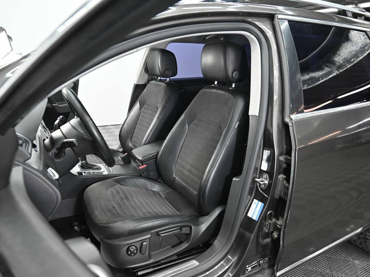 Купить Volkswagen Passat, 2012, 121 000 км, фото №6