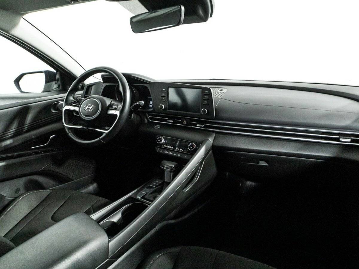 Купить Hyundai Elantra, 2021, 48 306 км, фото №9