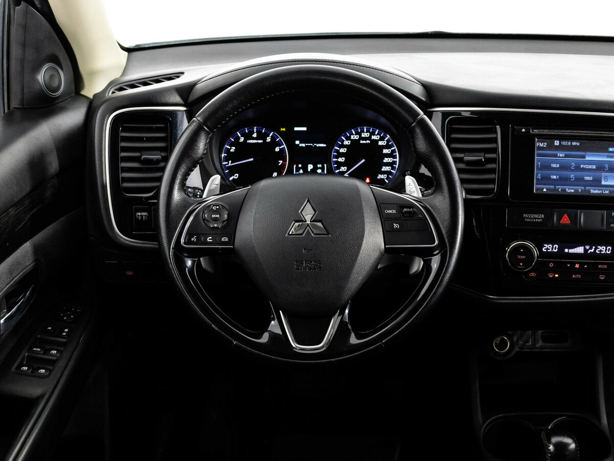 Купить Mitsubishi Outlander III Рестайлинг 2, 2016, 200 293 км, фото №9